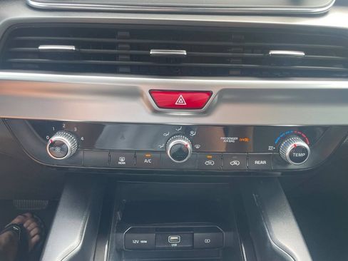 Used 2021 Kia Telluride LX AWD/4WD image 29