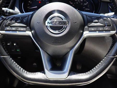 Used 2020 Nissan Rogue SV image 56