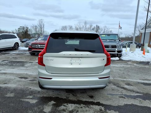 Used 2022 Volvo XC90 T6 Inscription w/ Climate Package image 4