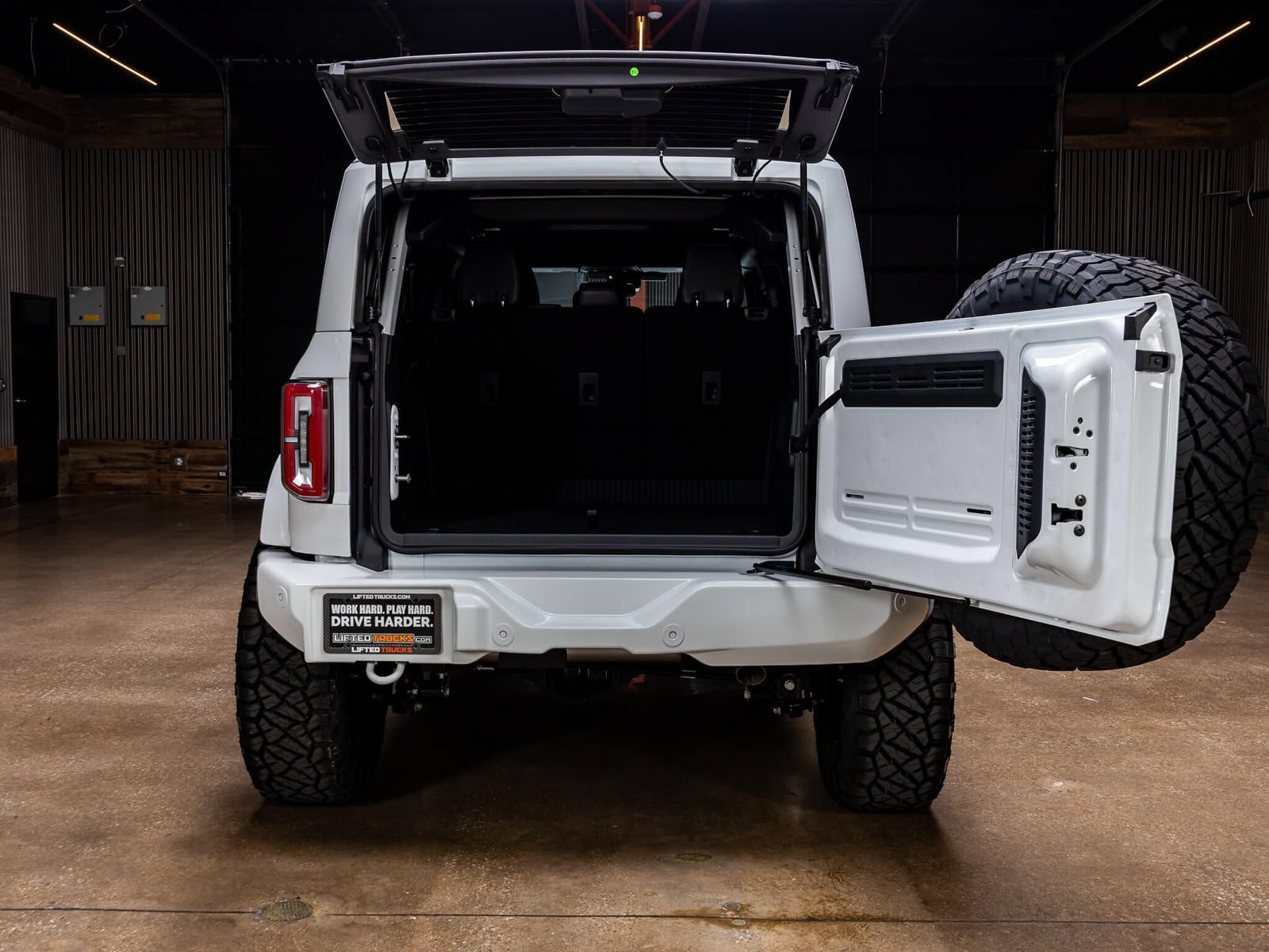 Used 2026 Ford Bronco Outer Banks AWD/4WD image 9
