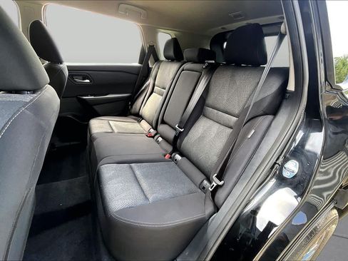 Used 2026 Nissan Rogue SV FWD image 18
