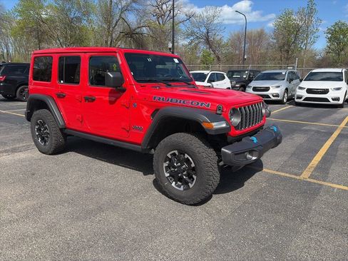 Certified 2025 Jeep Wrangler Unlimited Rubicon 4xe w/ Convenience Group image 9