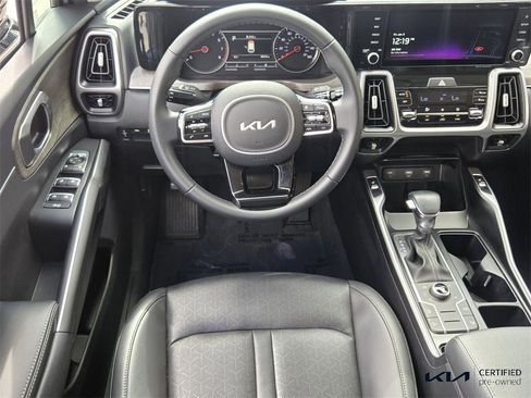 Certified 2022 Kia Sorento S image 14