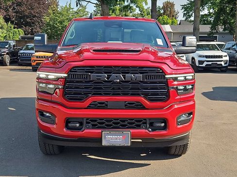 New 2026 RAM 2500 Laramie AWD/4WD image 2
