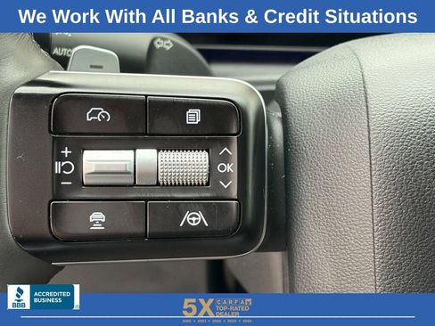 Used 2024 Hyundai Santa Fe Limited image 24