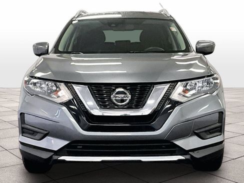 Used 2020 Nissan Rogue SV image 4