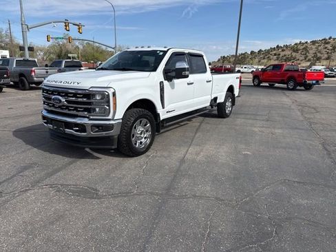Used 2023 Ford F350 Lariat w/ Lariat Ultimate Package AWD/4WD image 1