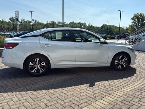 Used 2021 Nissan Sentra SV FWD image 6