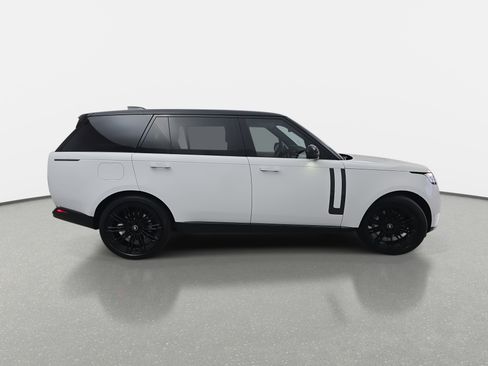 Used 2025 Land Rover Range Rover Long Wheelbase SE image 4
