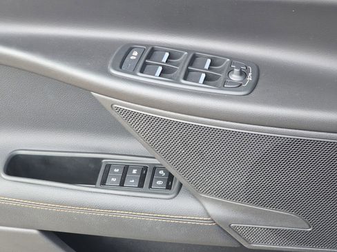 Used 2018 Jaguar XE Prestige image 32