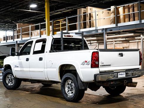 Used 2007 Chevrolet Silverado 2500 LT w/ Heavy-Duty Power Package AWD/4WD image 5