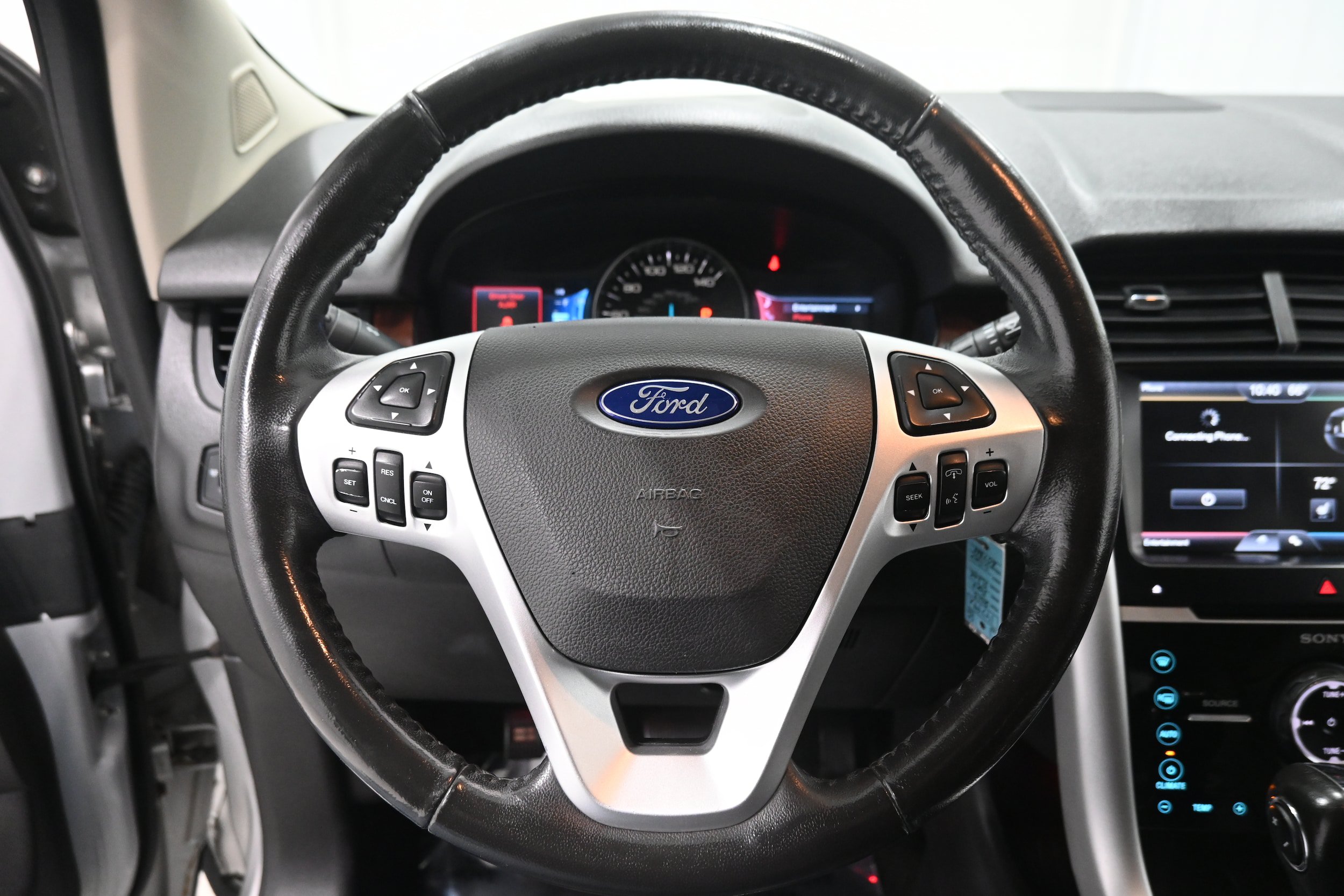 Used 2013 Ford Edge Limited FWD image 8