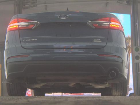 Used 2019 Ford Fusion SEL FWD image 7