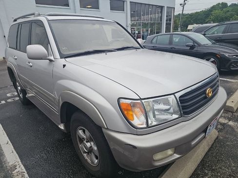 Used 2001 Toyota Land Cruiser AWD/4WD image 9