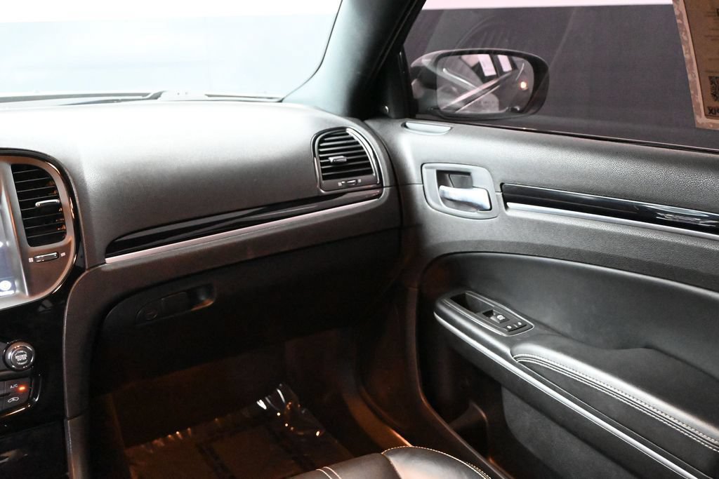 Used 2023 Chrysler 300 S RWD image 13