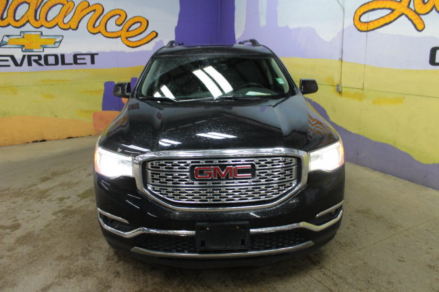 Used 2017 GMC Acadia Denali AWD/4WD image 3