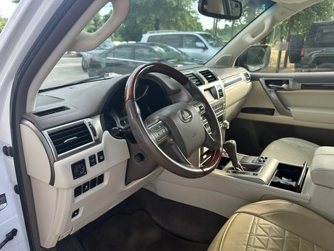 Used 2012 Lexus GX 460 w/ Comfort Plus Pkg AWD/4WD image 16
