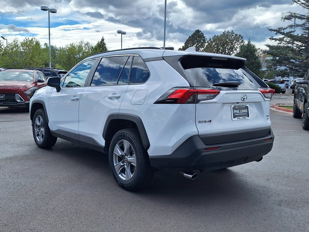 Used 2025 Toyota RAV4 XLE w/ Weather Package AWD/4WD image 5