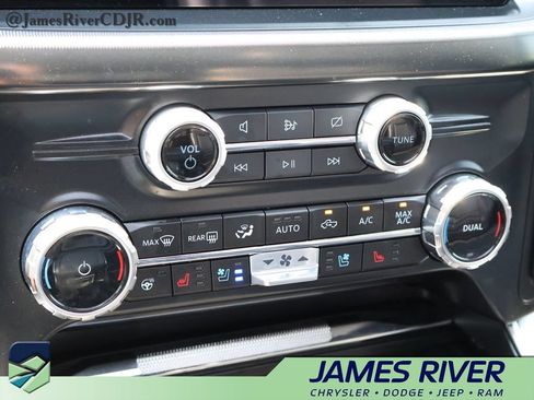 Used 2024 Ford F150 Platinum w/ Equipment Group 702A High AWD/4WD image 35