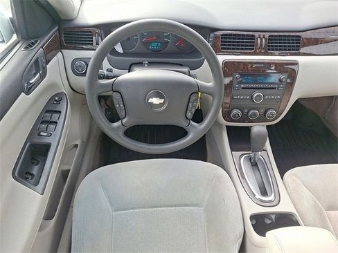 Used 2015 Chevrolet Impala Limited LS image 11