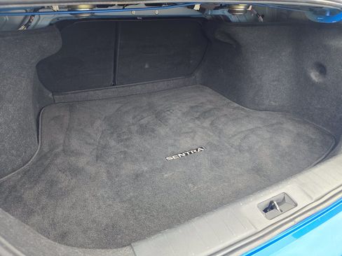 Used 2024 Nissan Sentra SV FWD image 22