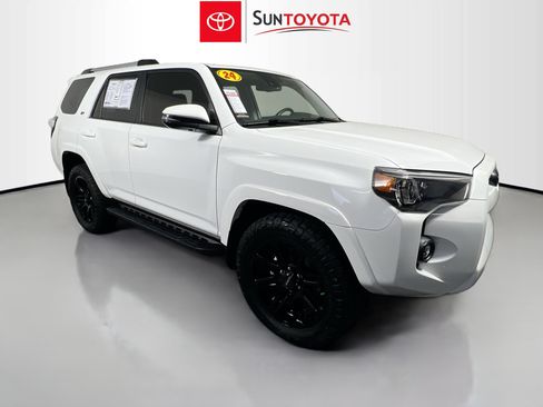 Used 2024 Toyota 4Runner SR5 Premium RWD image 1
