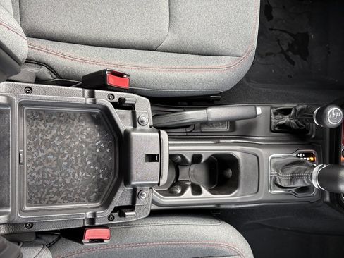 Used 2025 Jeep Wrangler Unlimited Rubicon w/ Steel Bumper Group image 24