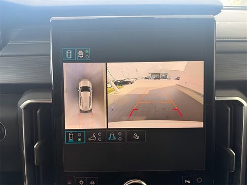 Used 2025 GMC Acadia Elevation image 30