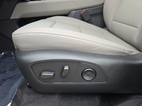 New 2026 GMC Acadia Elevation w/ Elevation Premium Package FWD image 31