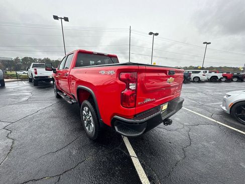 Used 2023 Chevrolet Silverado 2500 Custom w/ Custom Value Package image 8