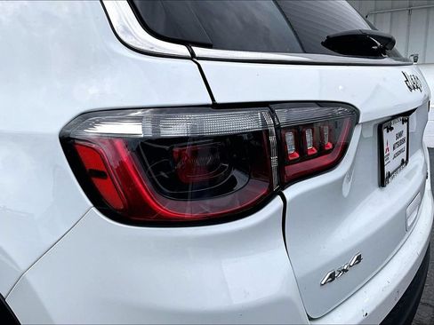 Used 2025 Jeep Compass Limited AWD/4WD image 21