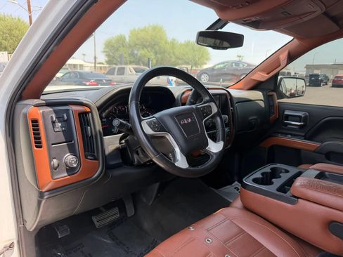 Used 2015 GMC Sierra 1500 SLE w/ SLE Value Package RWD image 19