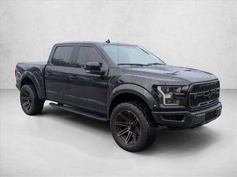 Used 2019 Ford F150 Raptor w/ Equipment Group 802A Luxury image 3