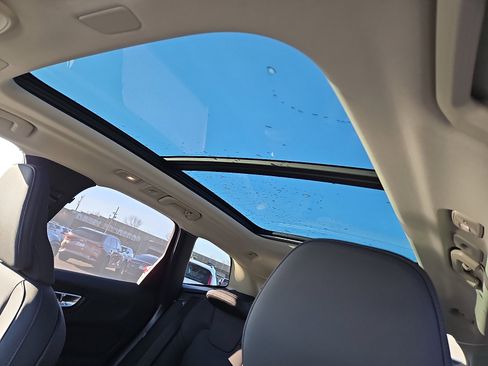 New 2026 Volvo XC60 B5 Plus w/ Protection Package Premier image 12