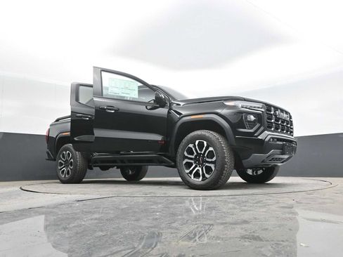 New 2025 GMC Canyon AT4 w/ Nightfall Edition image 46