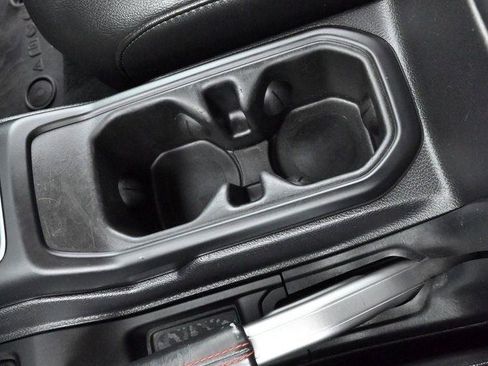 Used 2020 Jeep Wrangler Unlimited Rubicon AWD/4WD image 19