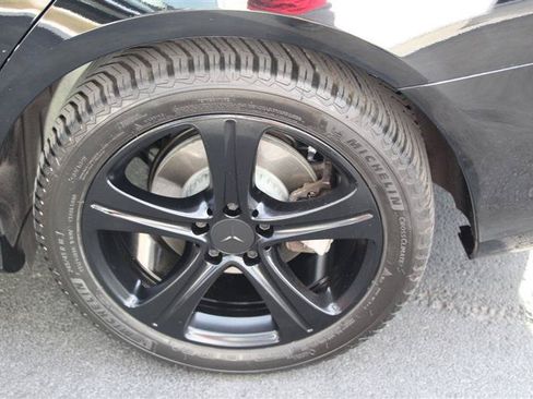 Used 2017 Mercedes-Benz E 300 4MATIC image 35