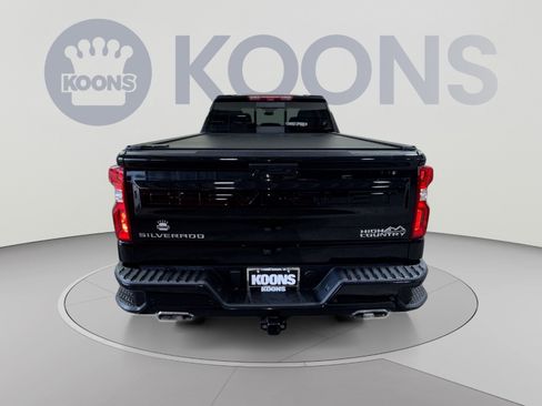 Used 2024 Chevrolet Silverado 1500 High Country w/ High Country Premium Package AWD/4WD image 27