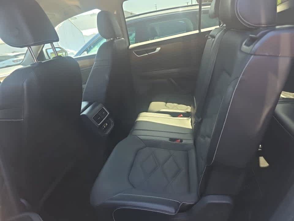 Used 2024 Volkswagen Atlas SE FWD image 13