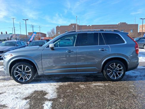 Used 2016 Volvo XC90 T6 Momentum w/ Momentum Plus Package image 6