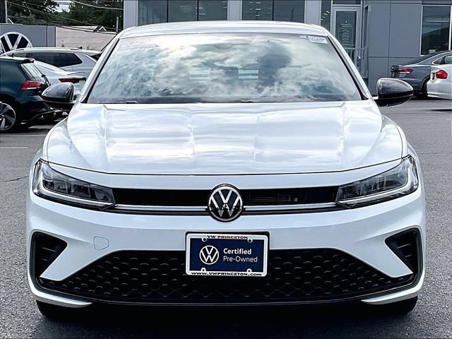 Certified 2025 Volkswagen Jetta Sport FWD image 10