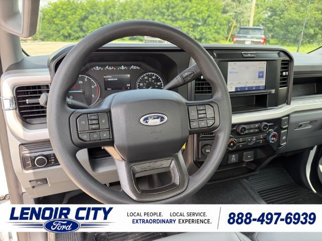 New 2025 Ford F250 XL RWD image 15