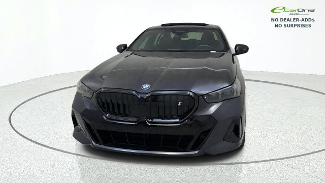 Used 2024 BMW i5 eDrive40i w/ M Sport Package RWD image 2