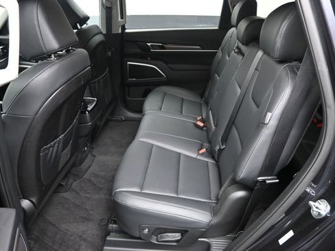New 2025 Kia Telluride LX FWD image 29