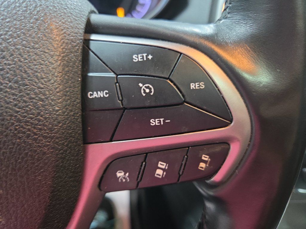 Used 2018 Jeep Grand Cherokee Limited w/ Luxury Group II AWD/4WD image 36