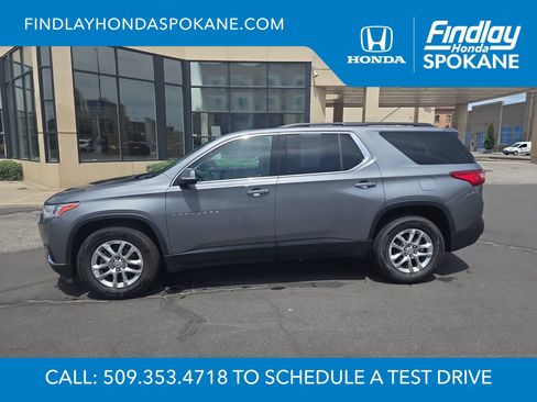 Used 2019 Chevrolet Traverse LT w/ LPO, Cargo Package AWD/4WD image 2