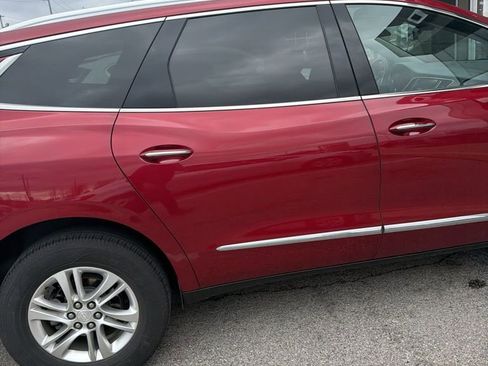 Used 2019 Buick Enclave Essence image 13