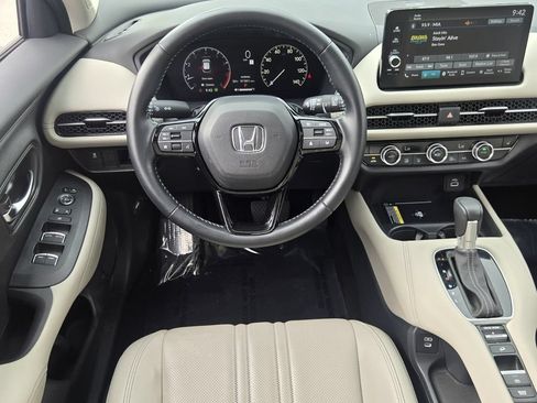 Certified 2025 Honda HR-V EX-L image 12