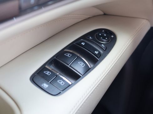 Used 2019 INFINITI QX60 Luxe w/ Essential Package FWD image 15