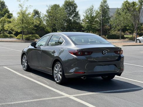 Used 2023 MAZDA MAZDA3 s FWD image 5